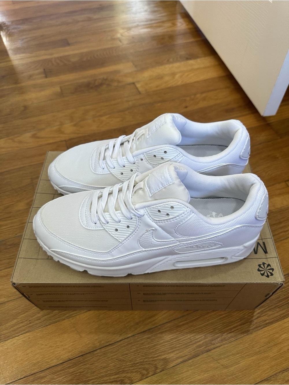 *New with Defects* Nike Air Max 90 Women White (DH8010-100) Size 11W - Picture 2 of 12